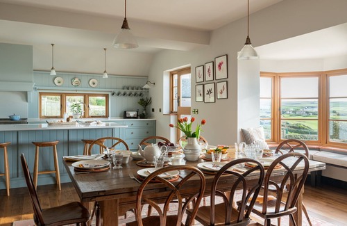Thurlestone Cabaña | Yellow Sands - a house that sleeps 10 guests in 5 bedrooms