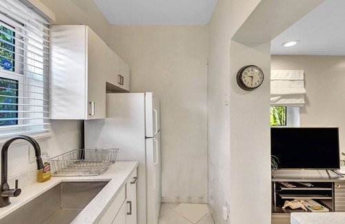 Parkside Condominio | YELLOW SUNSHINE DREAM