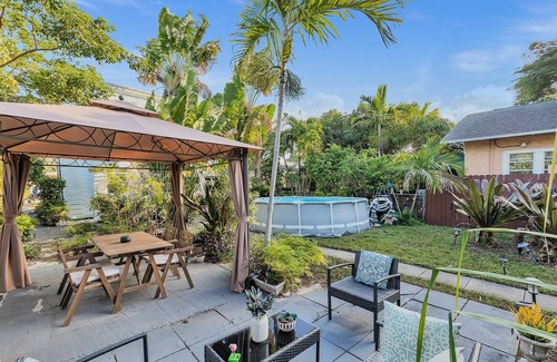 Parkside Condominio | YELLOW SUNSHINE DREAM