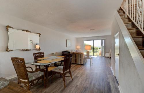 Southern Shores Casa | Yellow Sunshine Oceanfront Townhouse, Private Balcony