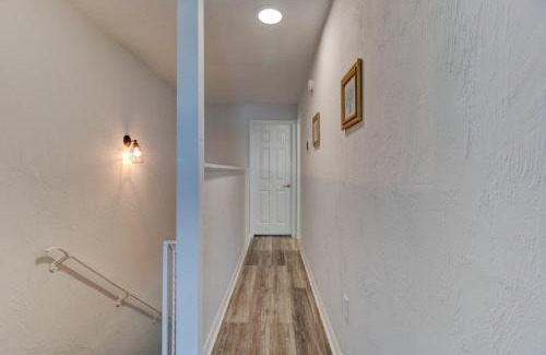 Southern Shores Casa | Yellow Sunshine Oceanfront Townhouse, Private Balcony