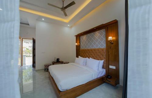 Ramnagar Complejo | Yellow Tail by Puggles Resorts