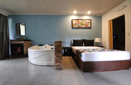 La Fortuna Hotel | Yellow Tree Suites