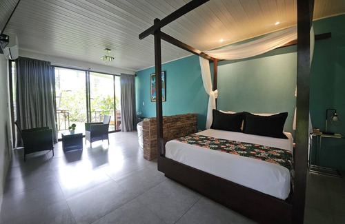 La Fortuna Hotel | Yellow Tree Suites