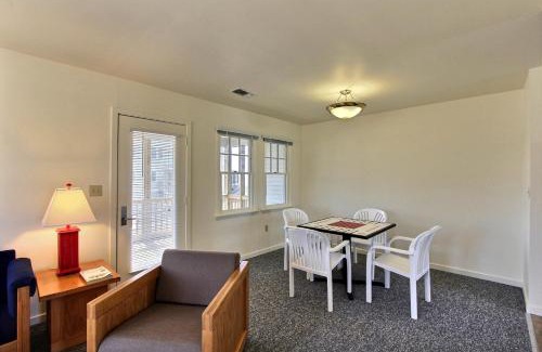 Buxton Casa | Yellowfin