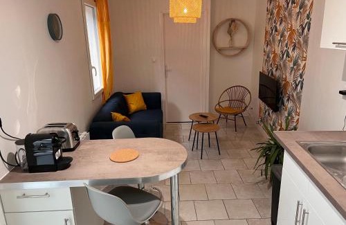 Chatellerault Apartamento | YellowHouse - CosyHouseByJanna