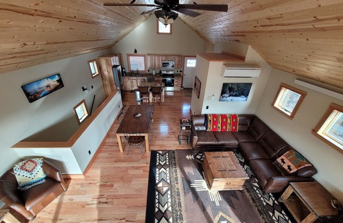 Gardiner Casa | Yellowstone Beauty Overlooking Yellowstone River BRAND NEW Gardiner, MT