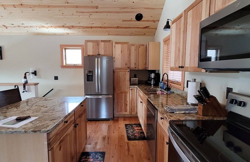 Gardiner Casa | Yellowstone Beauty Overlooking Yellowstone River BRAND NEW Gardiner, MT