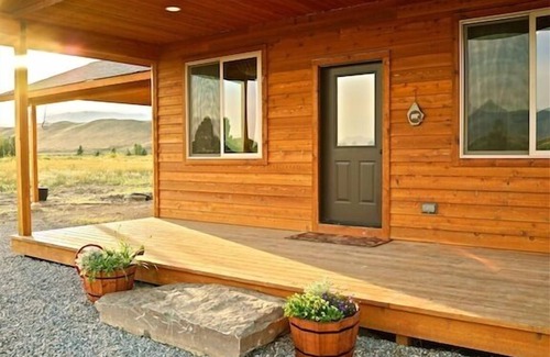Emigrant Cabina | Cabina de Yellowstone en el río con estanque privado Acre, a cinco millas de Chico
