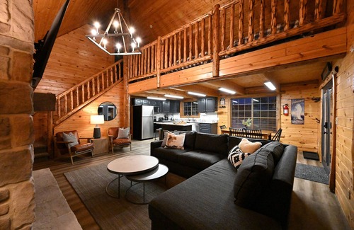 Island Park Cabina | Retiro de la cabina de Yellowstone | Cerca de Yellowstone | 3 habitaciones 1 baño, capacidad para 10