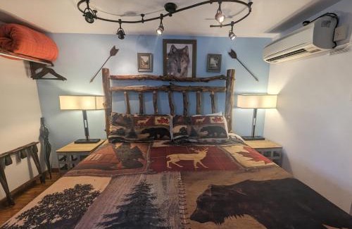 West Yellowstone Hotel | Yellowstone Motel - Adults Only - All rooms have kitchens