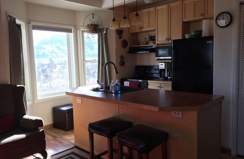 Emigrant Casa | Cozy Guest House, excelentes vistas del Emigrante Pico, 10 Minutos a Chico Hot Springs