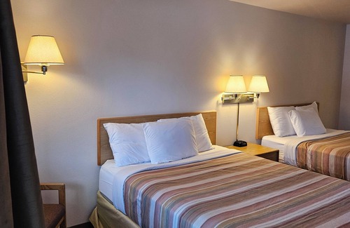 Gardiner Hotel | Yellowstone River Motel