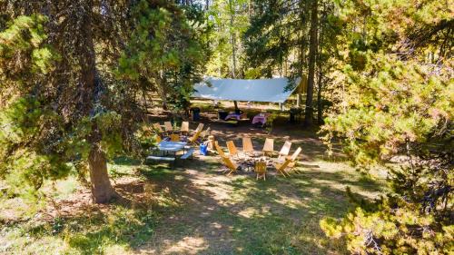 Island Park Otro | Yellowstone Safari Camp