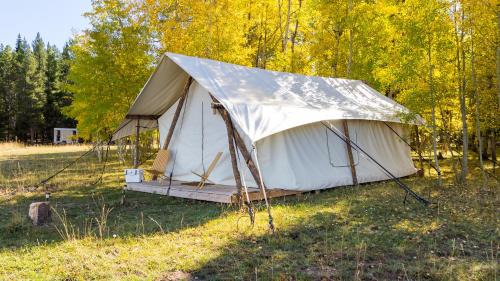 Island Park Otro | Yellowstone Safari Camp