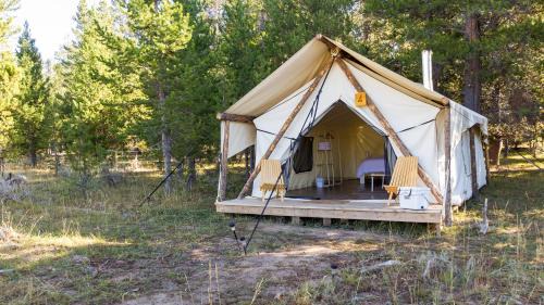 Island Park Otro | Yellowstone Safari Camp