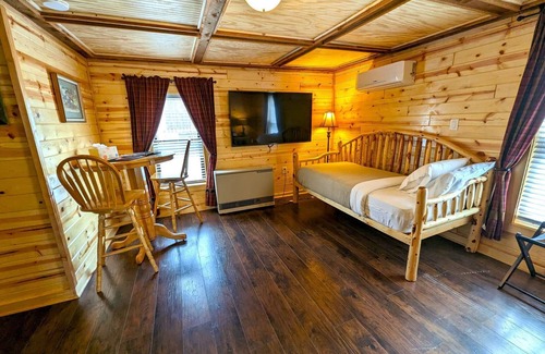 Gardiner Casa | Yellowstone Treasure Guest House #1
