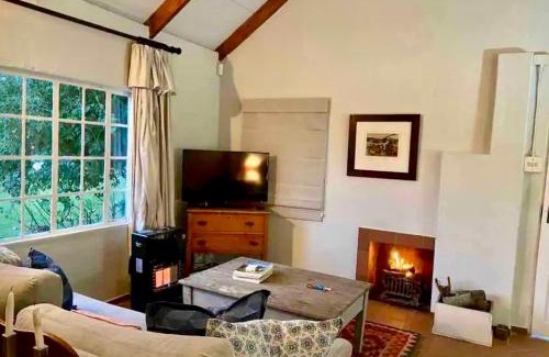 Curry's Post Apartamento | Yellowwoods Farm - POOL COTTAGE (self-catering)