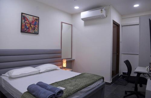 Serilingampally Apartamento | Yendluri's- QueenBed Room-24 Kondapur, Gachibowli