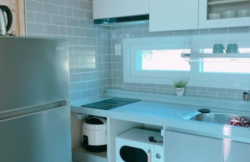 Dolsan-eup Casa | Yeosu Banditbul Hwangto Pension