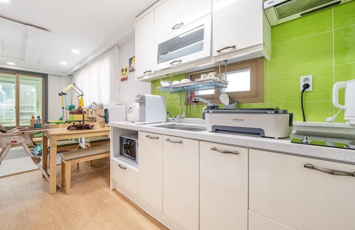 Dolsan-eup Casa | Yeosu Bebeolleh Pension
