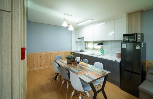 Dolsan-eup Casa | Yeosu Casagoni Pension