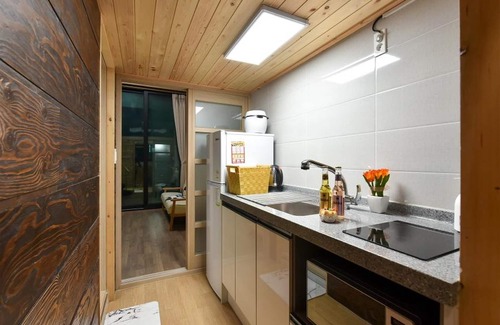 Yeosu Casa | Yeosu Chunghong Pension