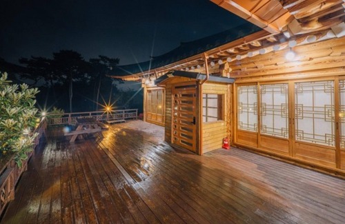 Yeosu Casa | Yeosu Haneulchae Hanok Pension