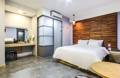 Yeosu Hotel | Yeosu Hotel Y