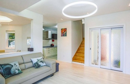 Dolsan-eup Casa | Yeosu L House Pension