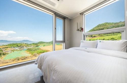 Udu-ri Casa | Yeosu Little Forest Pension