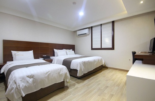 Hak-dong Hotel | Yeosu One Self Check-in Motel