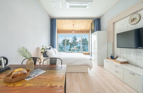 Musilmok Casa | Yeosu A Grain of Sand Pension