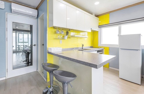 Dolsan-eup Casa | Yeosu Seuteimeong