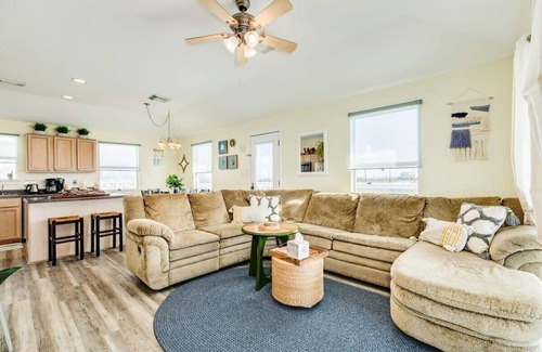 Surfside Beach Casa | Yep, Sunrise & Sunset Views Can't Be Beat Here!