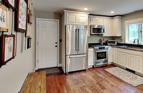 Blakeslee Casa | Yes Deer | Hot Tub, Near Local Fun!
