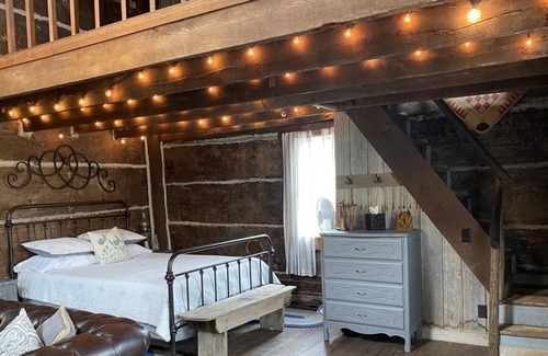 Columbia City Cabina | Yesterday Cabin at Thrice Farms