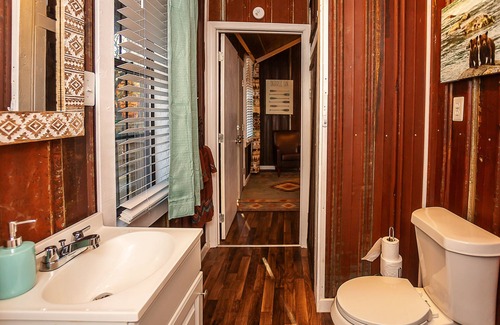 Benton Cabina | Yeti Cabin