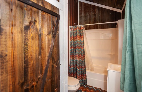 Benton Cabina | Yeti Cabin