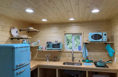 Cedar Hills Cabaña | Yeti's Tree House: Where Dreams Come True
