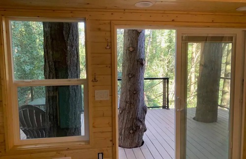 Cedar Hills Cabaña | Yeti's Tree House: Where Dreams Come True