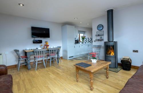 Frampton Casa | Yew Cottage
