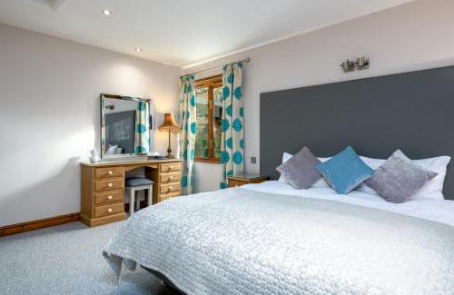 Frampton Casa | Yew Cottage