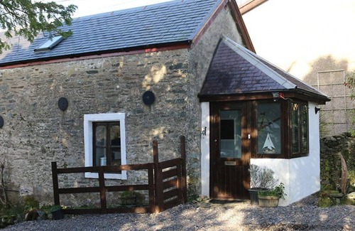 Kilmun Cabaña | Yewtree Cottage -The Art House