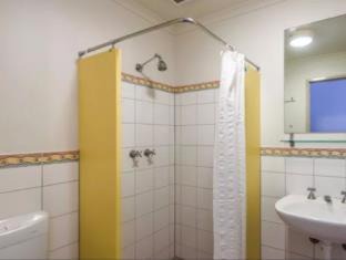 Adelaide Central Business District Hostal | YHA Adelaide Central