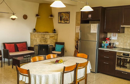 Latchi Casa | Yiangos House