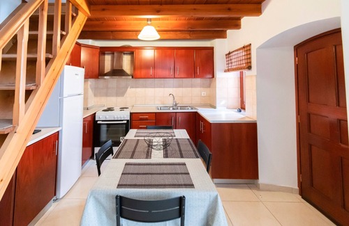 Symi Apartamento | YIAYIA's Central Apartment