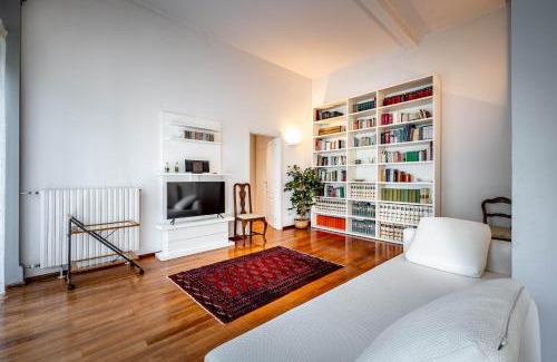 Campo di Marte Apartamento | YID little villa with garden