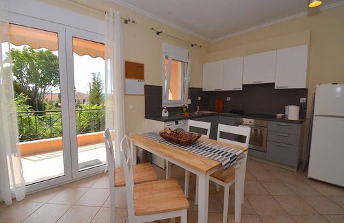 Corfu Town Apartamento | Ykies Apartment by Corfuescapes