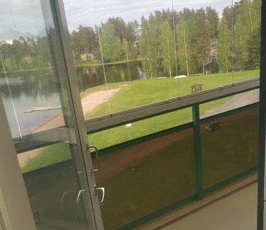 Ikaalinen Apartamento | Yksiö upealla järvinäkymällä Termessä